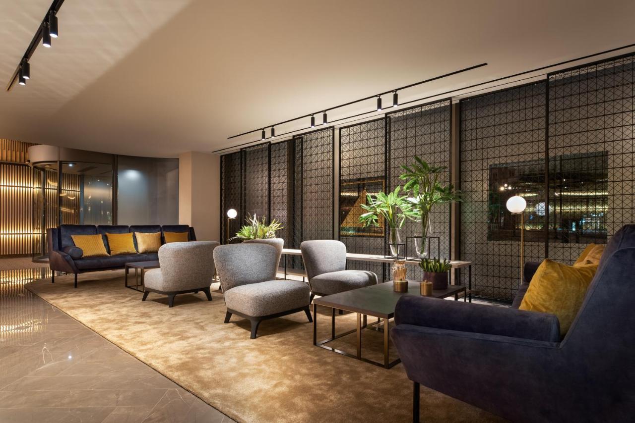Eurostars Aliados Hotel Porto Luaran gambar The Club at London Heathrow Airport