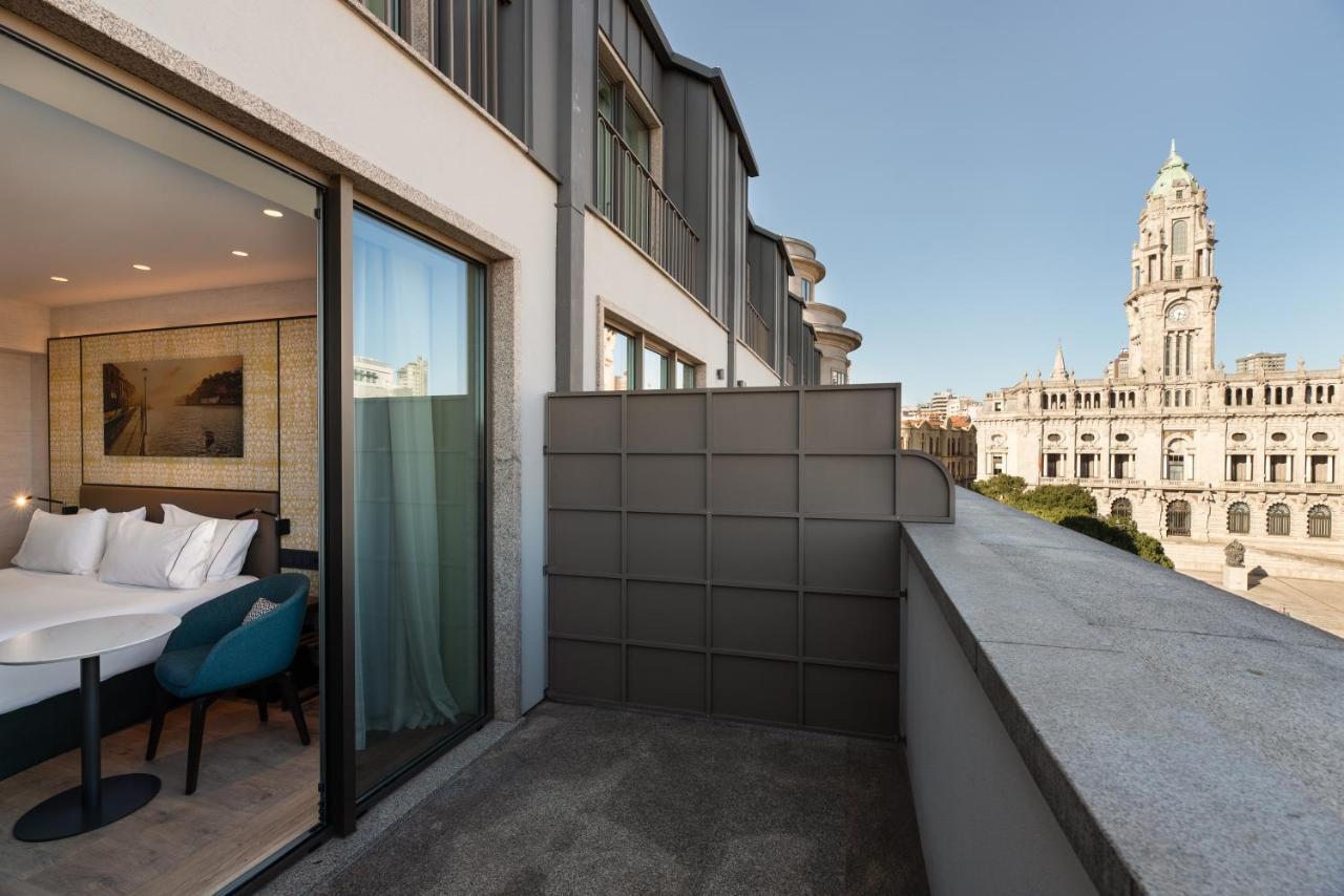 Eurostars Aliados Hotel Porto Luaran gambar The hotel's balcony
