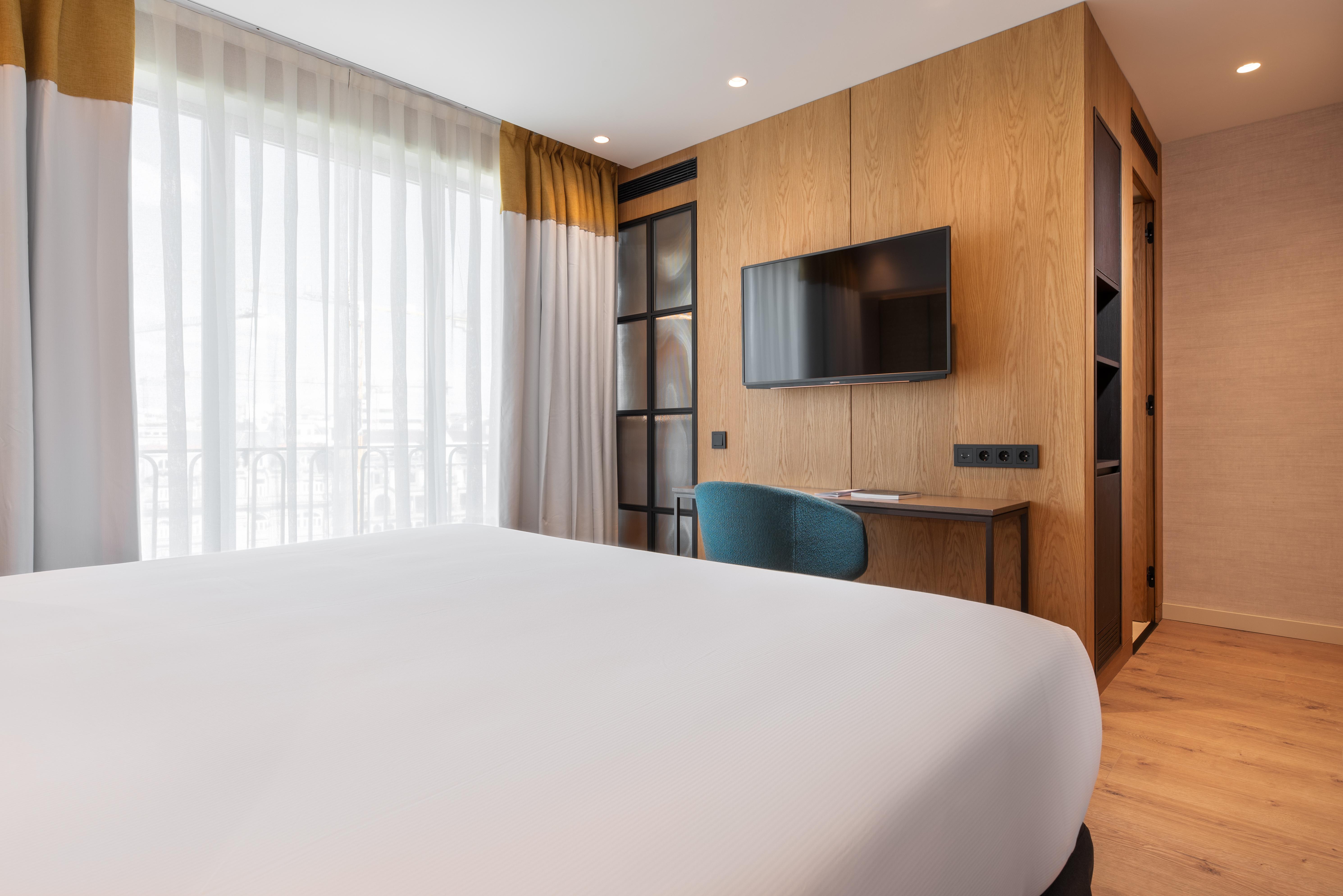Eurostars Aliados Hotel Porto Luaran gambar A room at the hotel